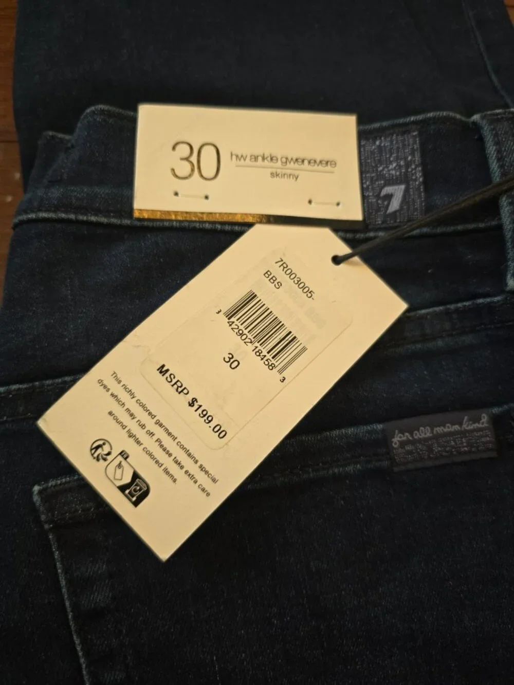 7 For All Mankind Gwenevere HW Super Skinny Jeans Cropped 30 W 26 L Santiago